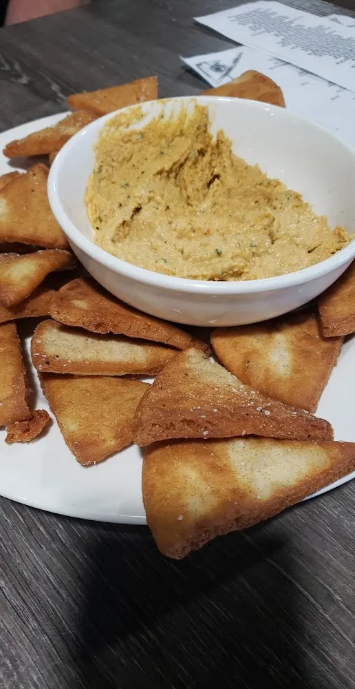 Hummus with Fried Pita