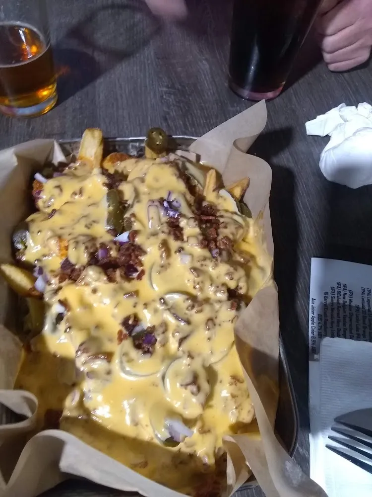 Taphouse Chicken Nachos